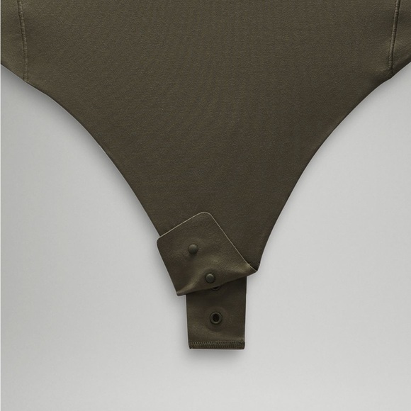 Lululemon Wundermost Ultra-Soft Nulu Square Neck Long Sleeve Bodysuit NWT. Sz L - Picture 4 of 10